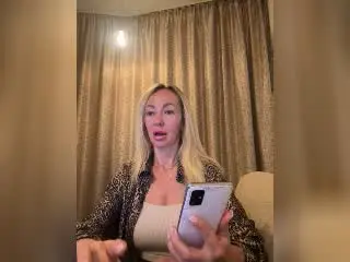 MysteryLaddy  live sex cam