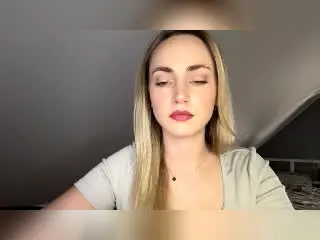 ScarlettLips  live sex cam