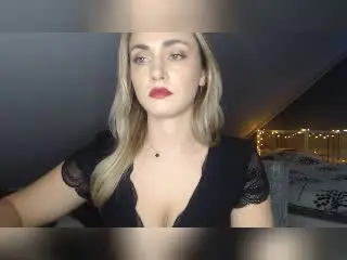 ScarlettLips  live sex cam