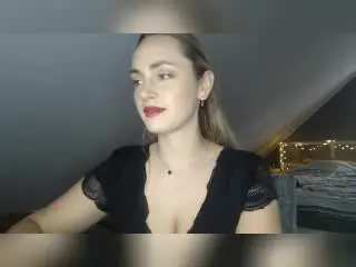 ScarlettLips  live sex cam