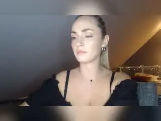 ScarlettLips  live sex cam