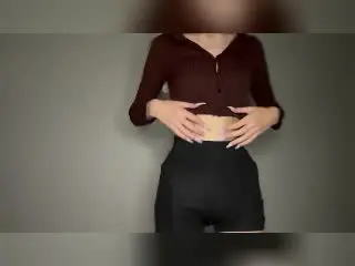 SuzieBrion  live sex cam