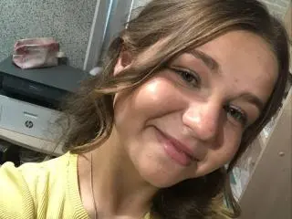 CaroylnPazmino  live sex cam