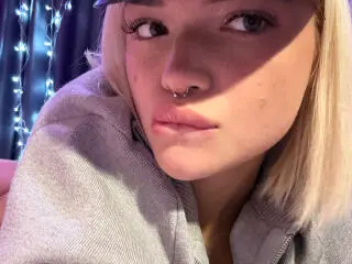 ShellaKinnison  live sex cam
