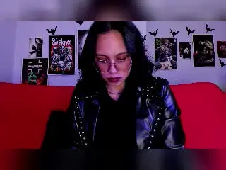 LilithDeveraux  live sex cam