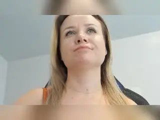 HeartlessQueenn  live sex cam