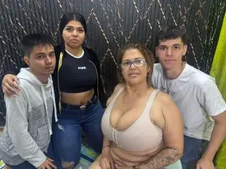 AmandayMeganGroup  live sex cam
