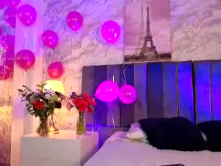 MiaReed  live sex cam