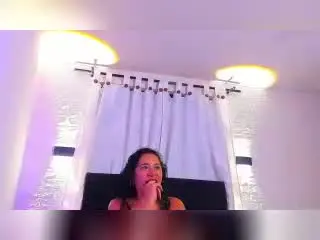 Kariyna69  live sex cam