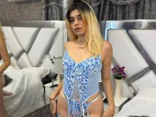 LannaHamilton  live sex cam