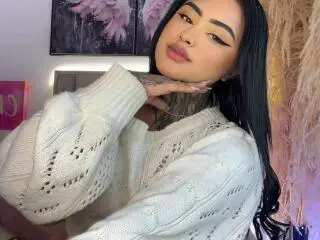 LairaHearvy  live sex cam
