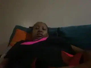 SweeOneTee  live sex cam