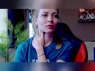 KaroKaroline  live sex cam
