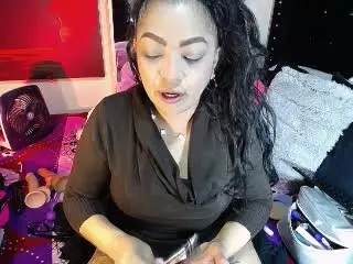 KarenCurlyHair  live sex cam