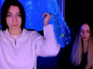KellyAndMila  live sex cam
