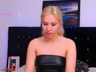 MyaHott  live sex cam